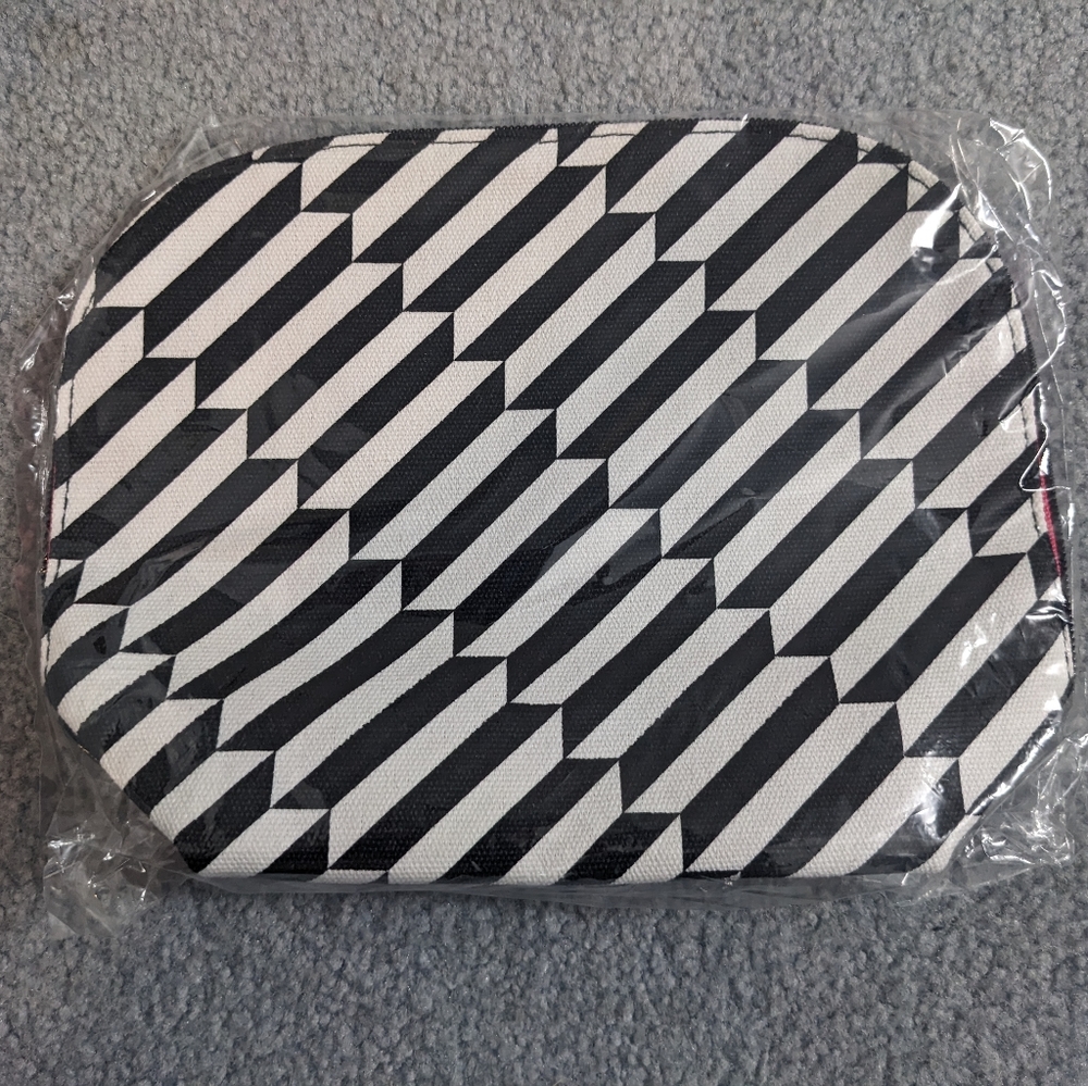 5.5 x 8 inch Cosmetic Bag